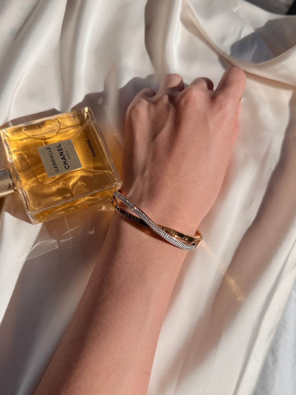 Rhinestone Buckle Bracelet