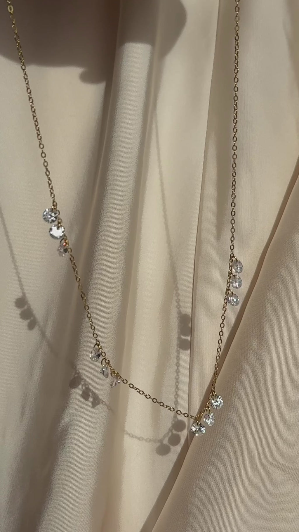 Damn Her Eyes Necklace（預購）